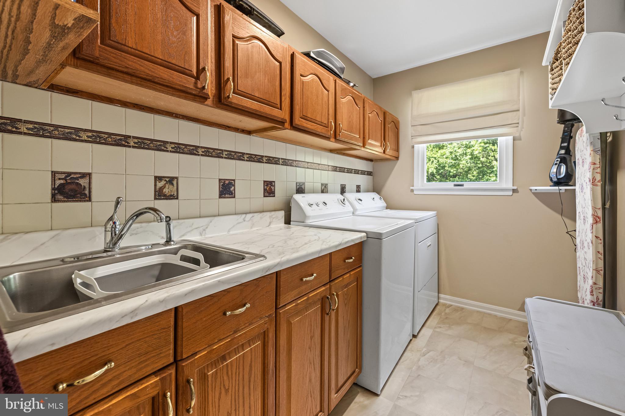 GLEN ELYN - Residential