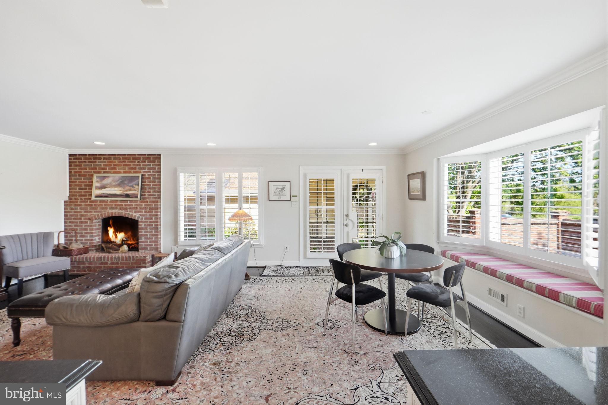 MADISON OF MCLEAN - Residential