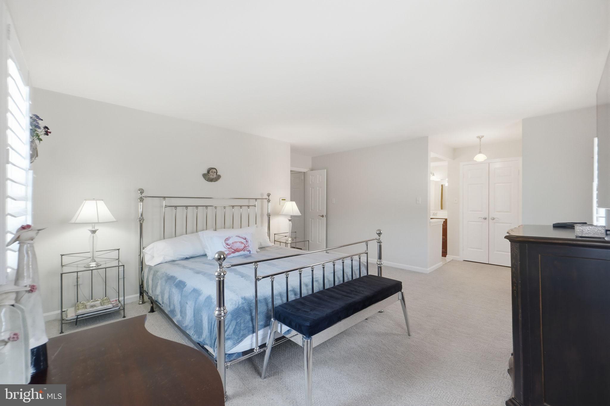 MADISON OF MCLEAN - Residential