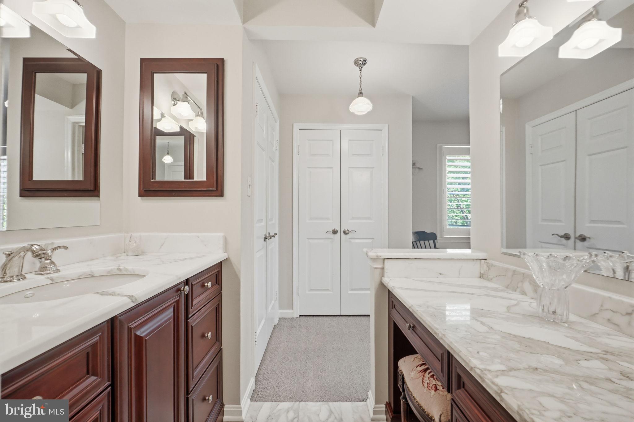 MADISON OF MCLEAN - Residential