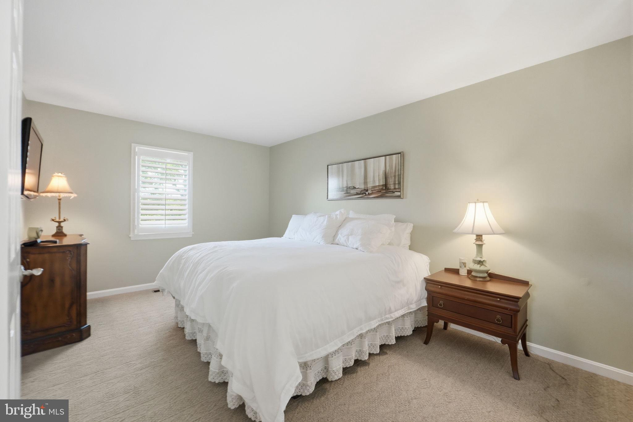 MADISON OF MCLEAN - Residential