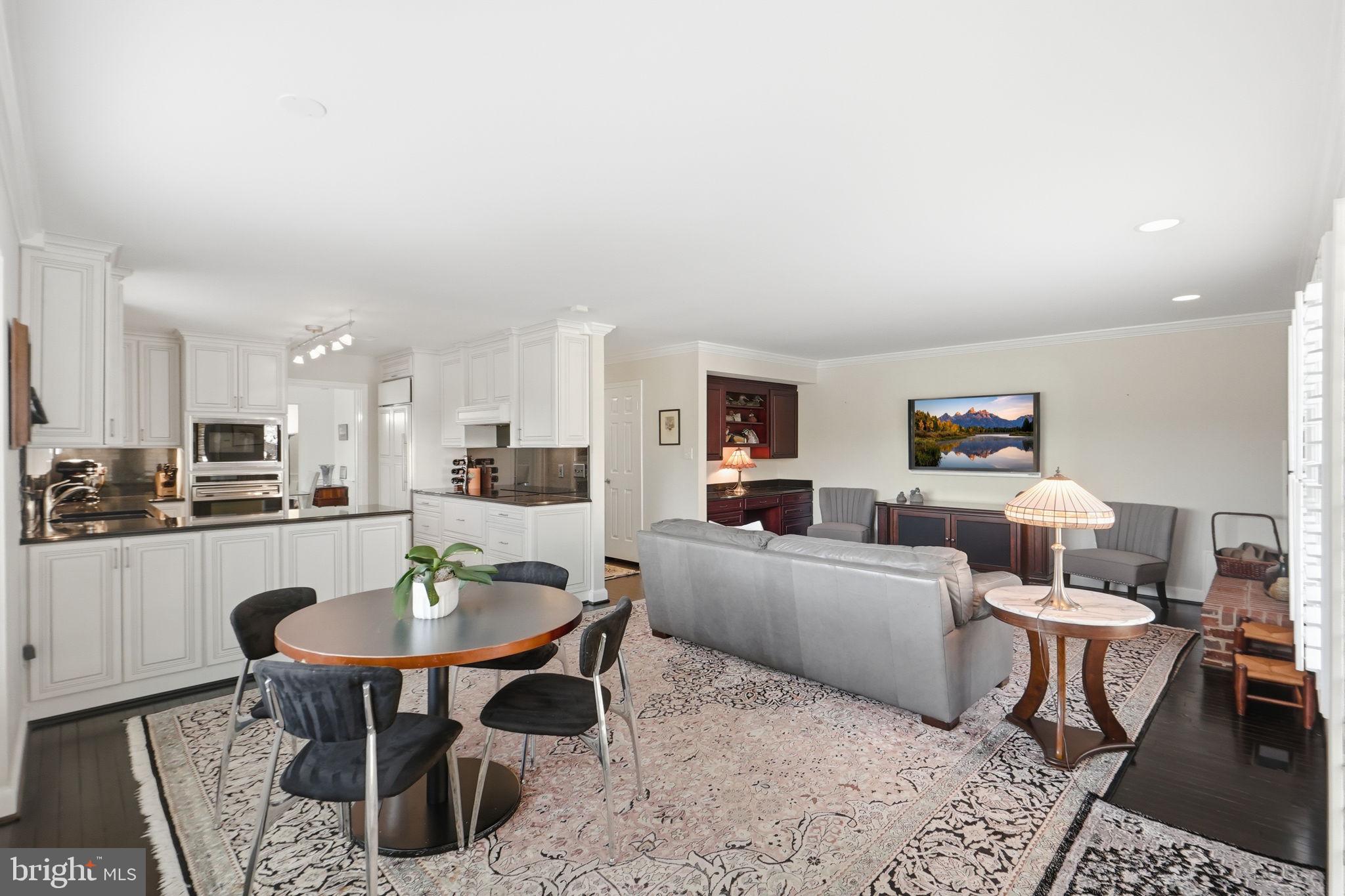 MADISON OF MCLEAN - Residential