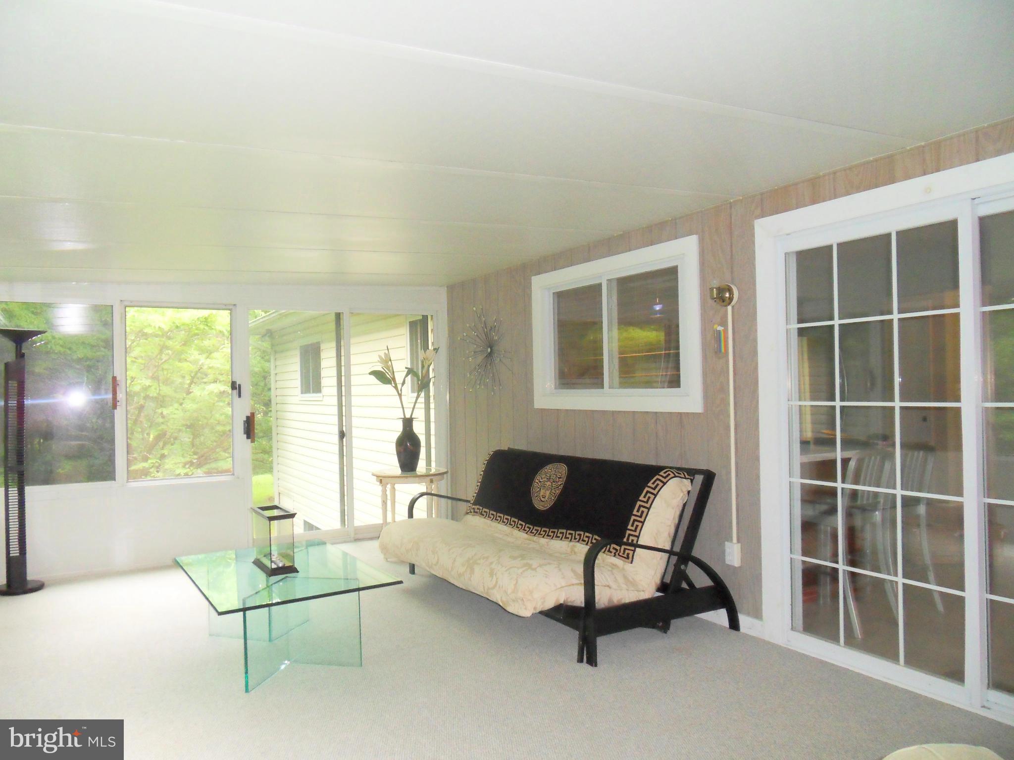 SMOKY ROAD - Residential