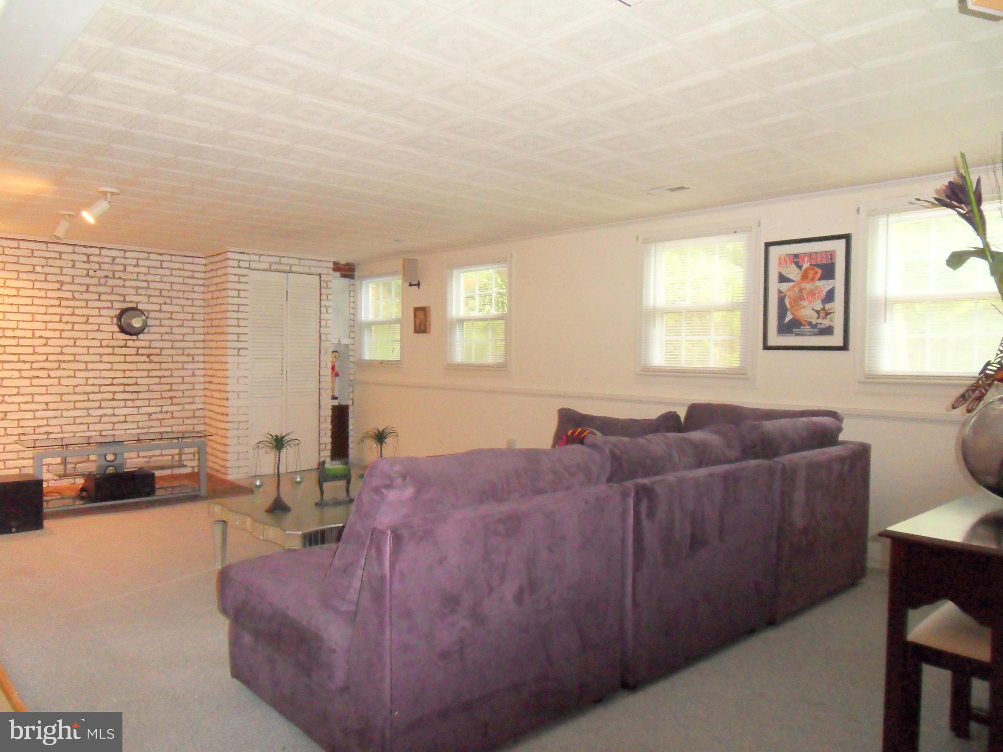 SMOKY ROAD - Residential