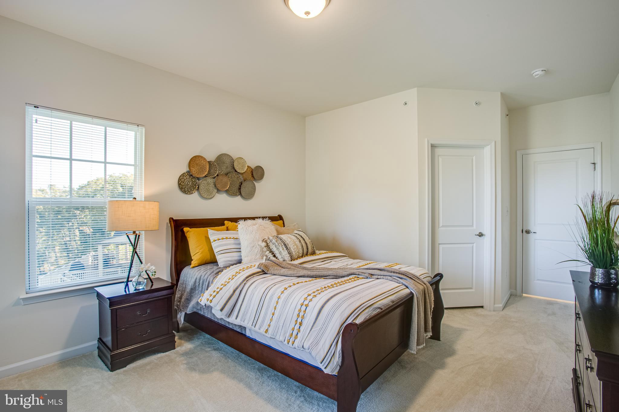 POTOMAC SHORES - Residential