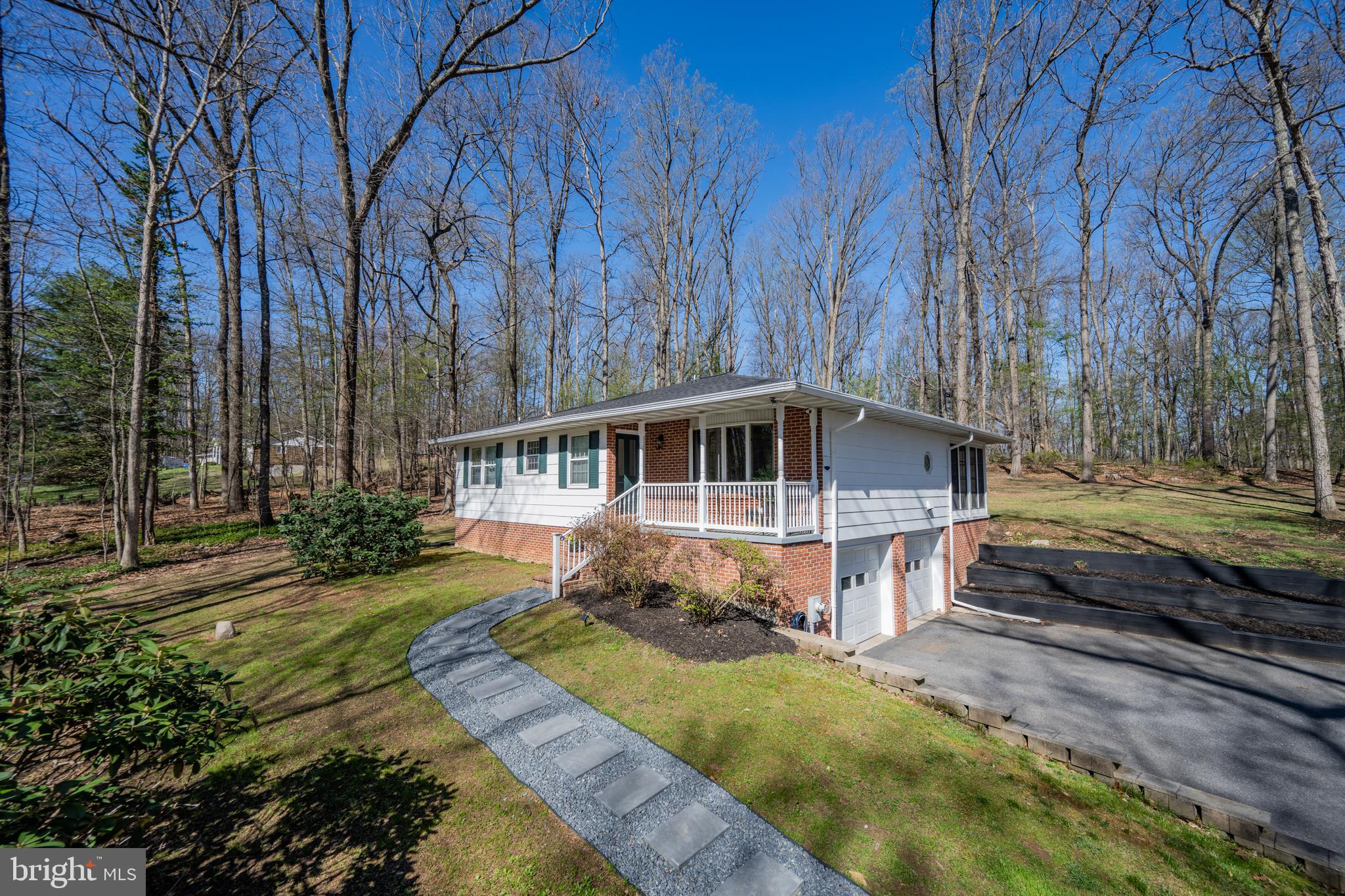 932 WESTERN CHAPEL ROAD