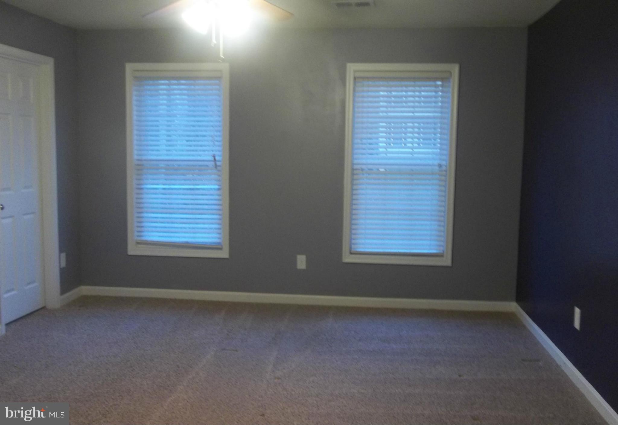 PRESIDENTIAL LAKES - Residential Lease