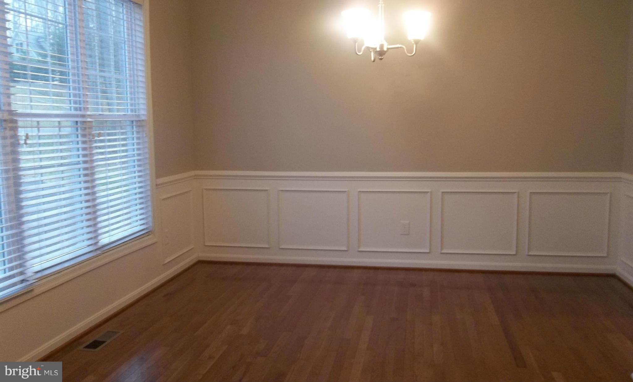 PRESIDENTIAL LAKES - Residential Lease