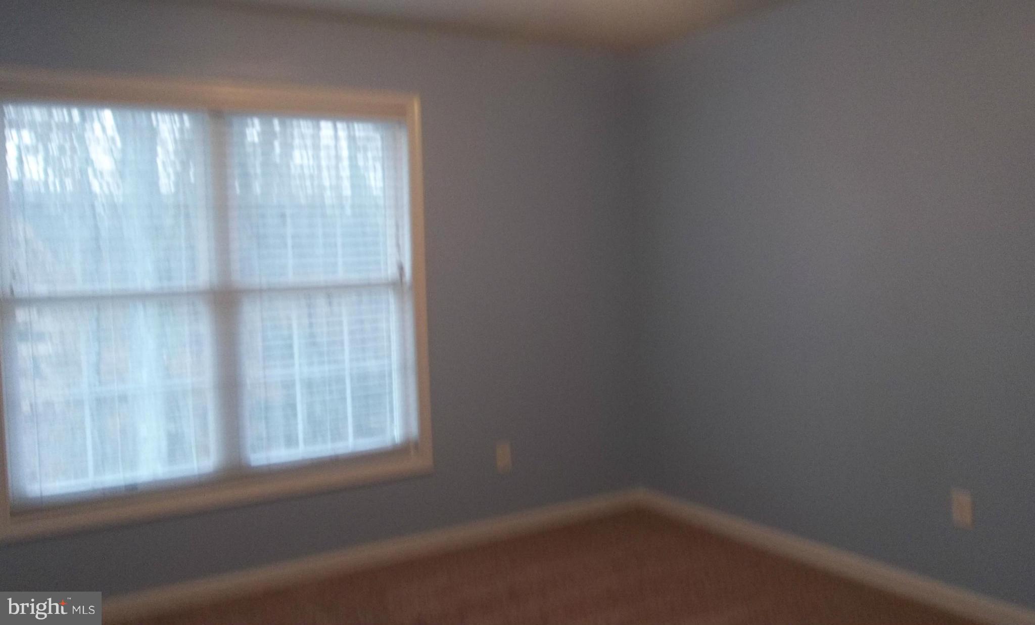 PRESIDENTIAL LAKES - Residential Lease