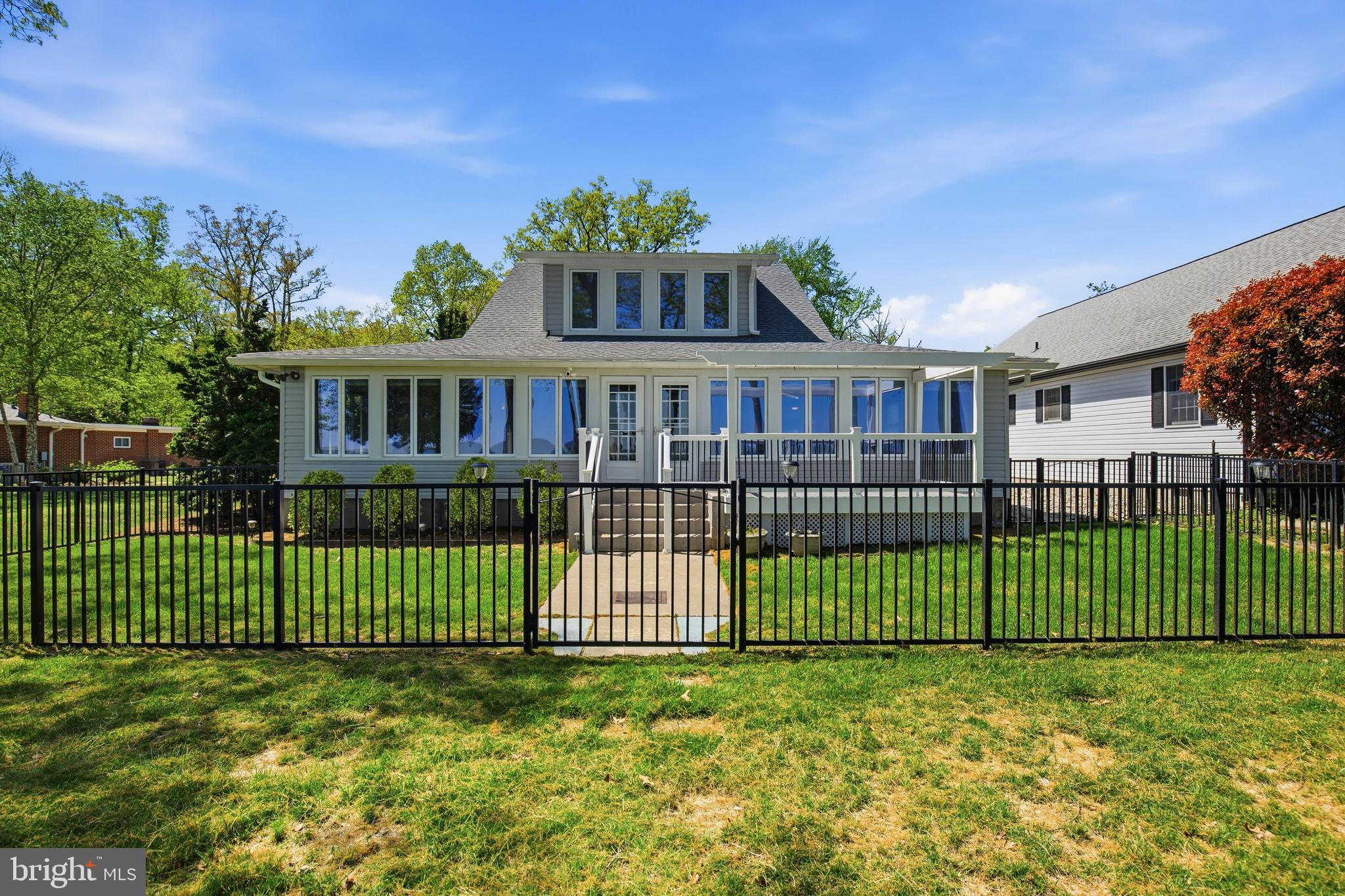 NORTH BEACH PARK - Residential