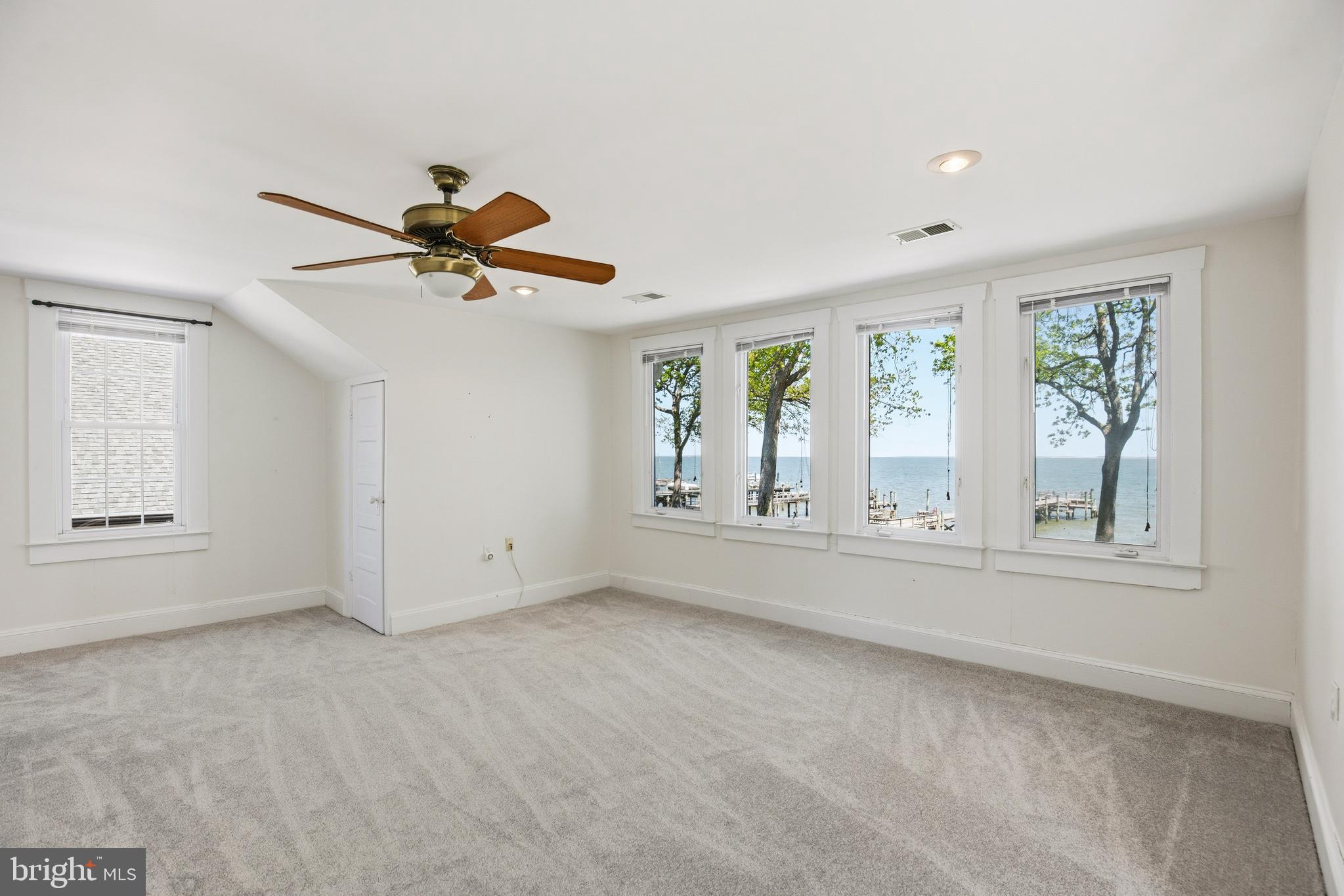 NORTH BEACH PARK - Residential