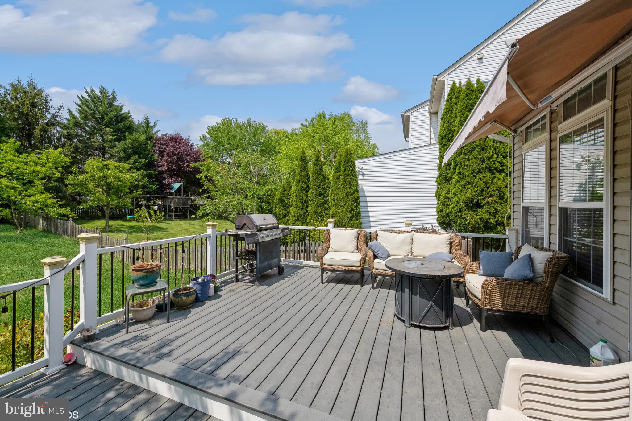 SOUTH RIDING - Residential Lease