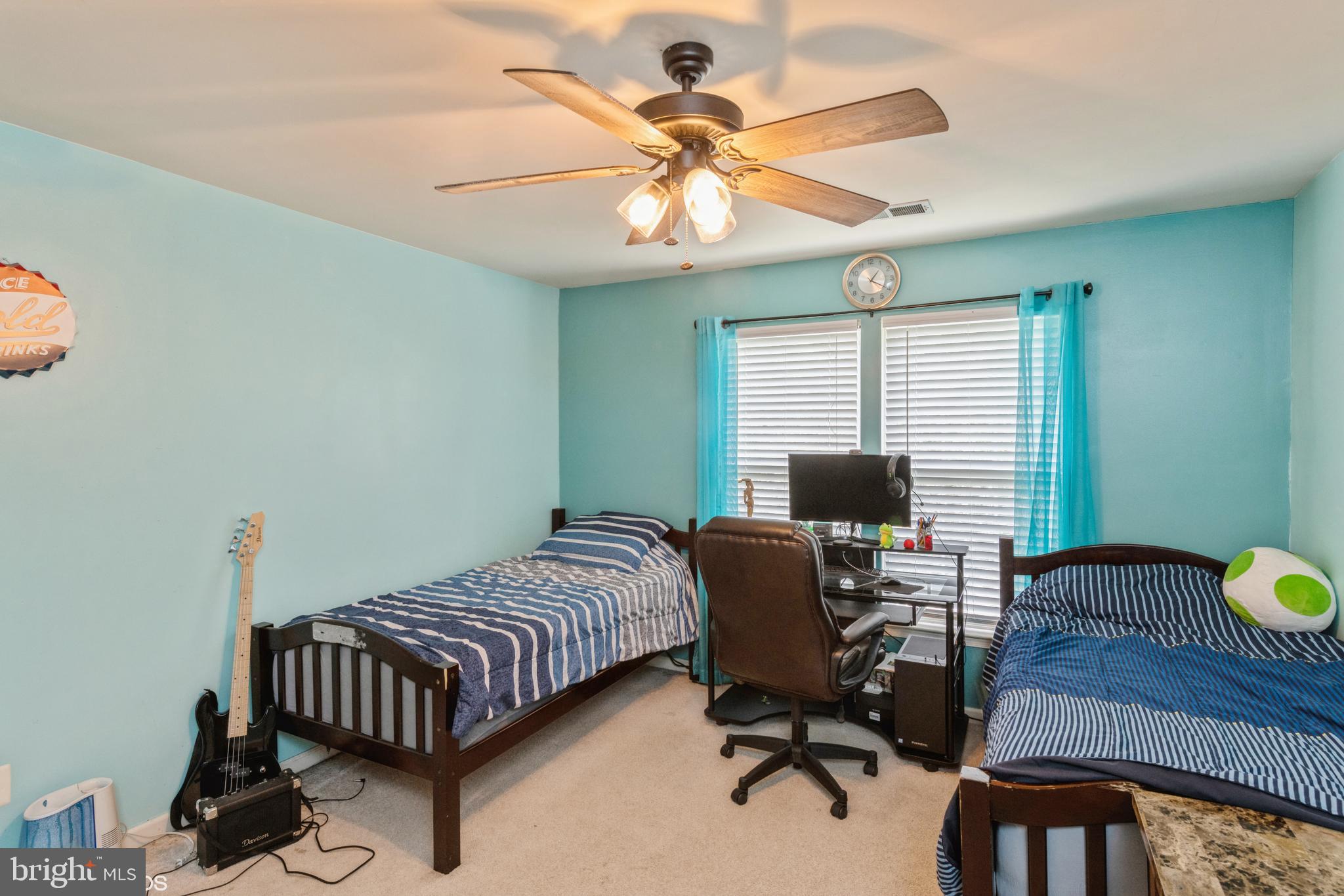 SOUTH RIDING - Residential Lease