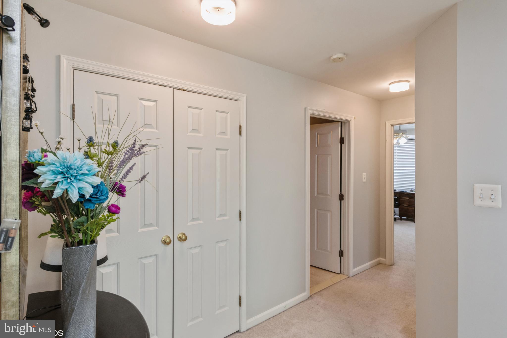 SOUTH RIDING - Residential Lease