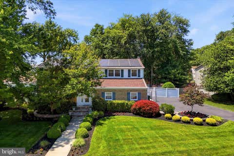 Homes For Sale - 401 Country Club Drive<br/> CHERRY HILL, NJ 08003
