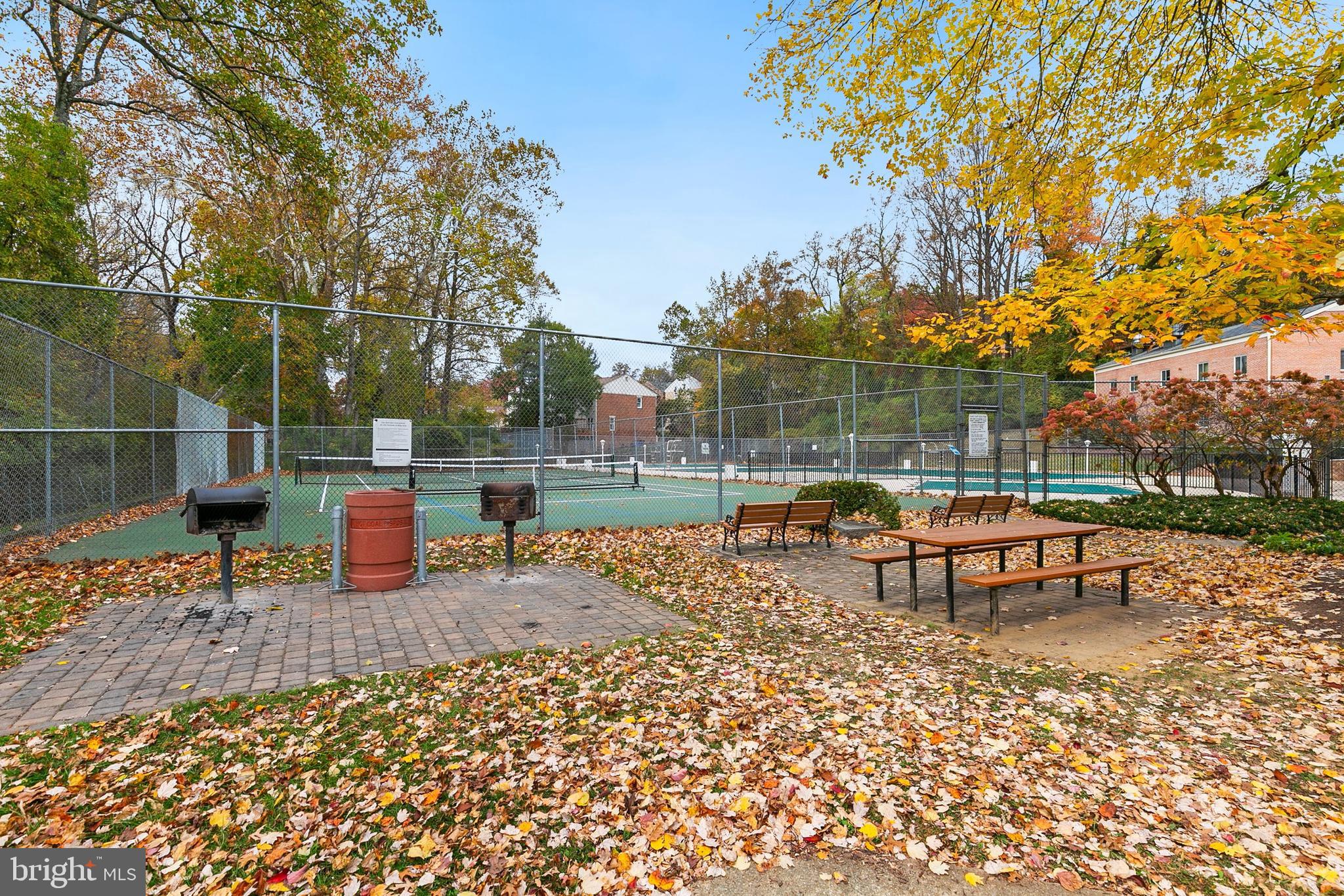 PARKSIDE CONDOMINIUMS - Residential