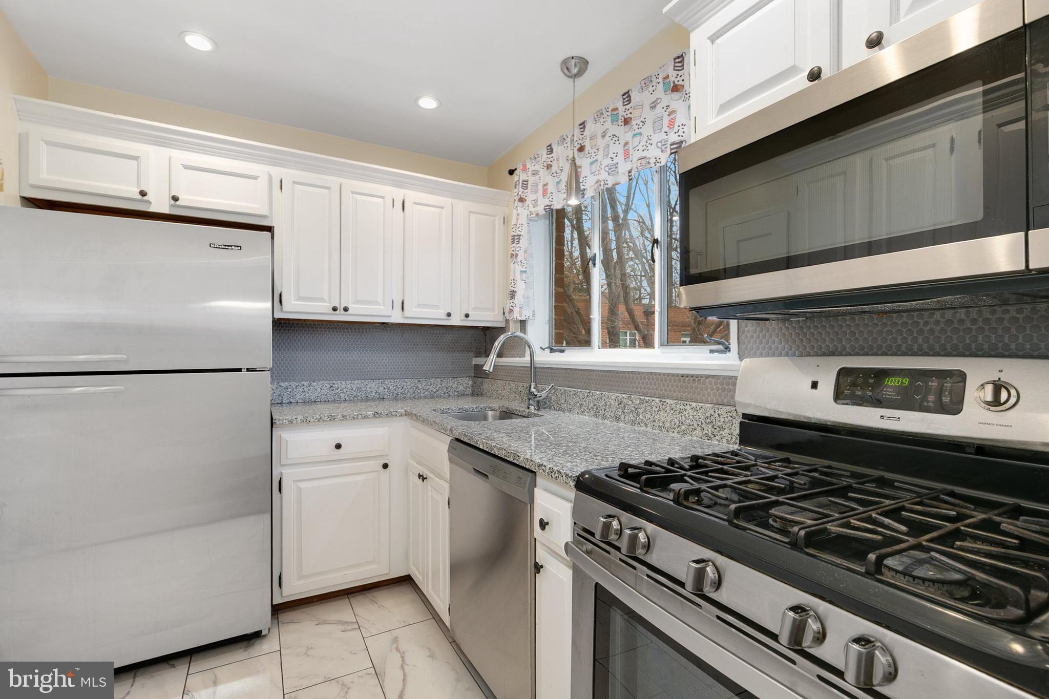 PARKSIDE CONDOMINIUMS - Residential