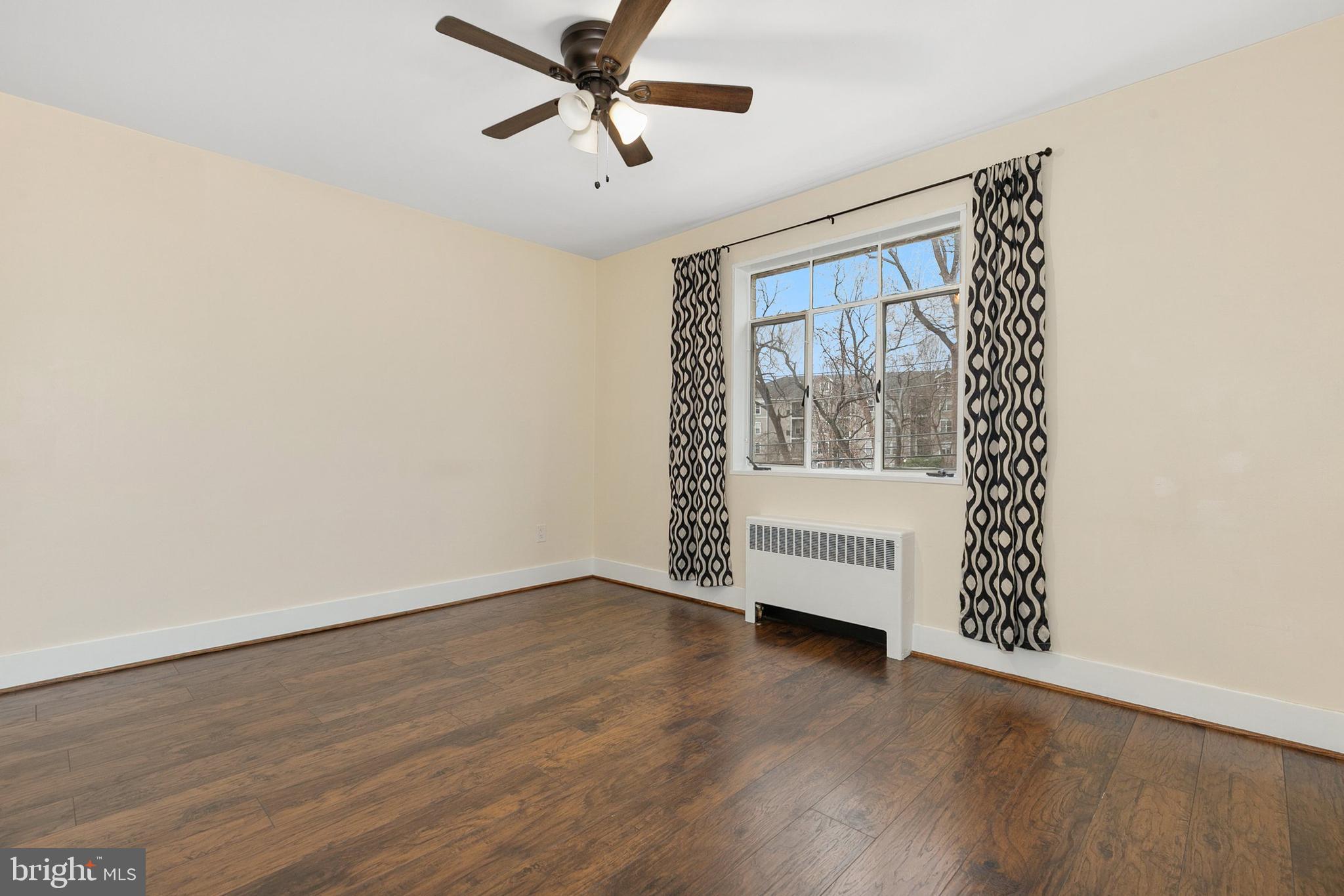 PARKSIDE CONDOMINIUMS - Residential