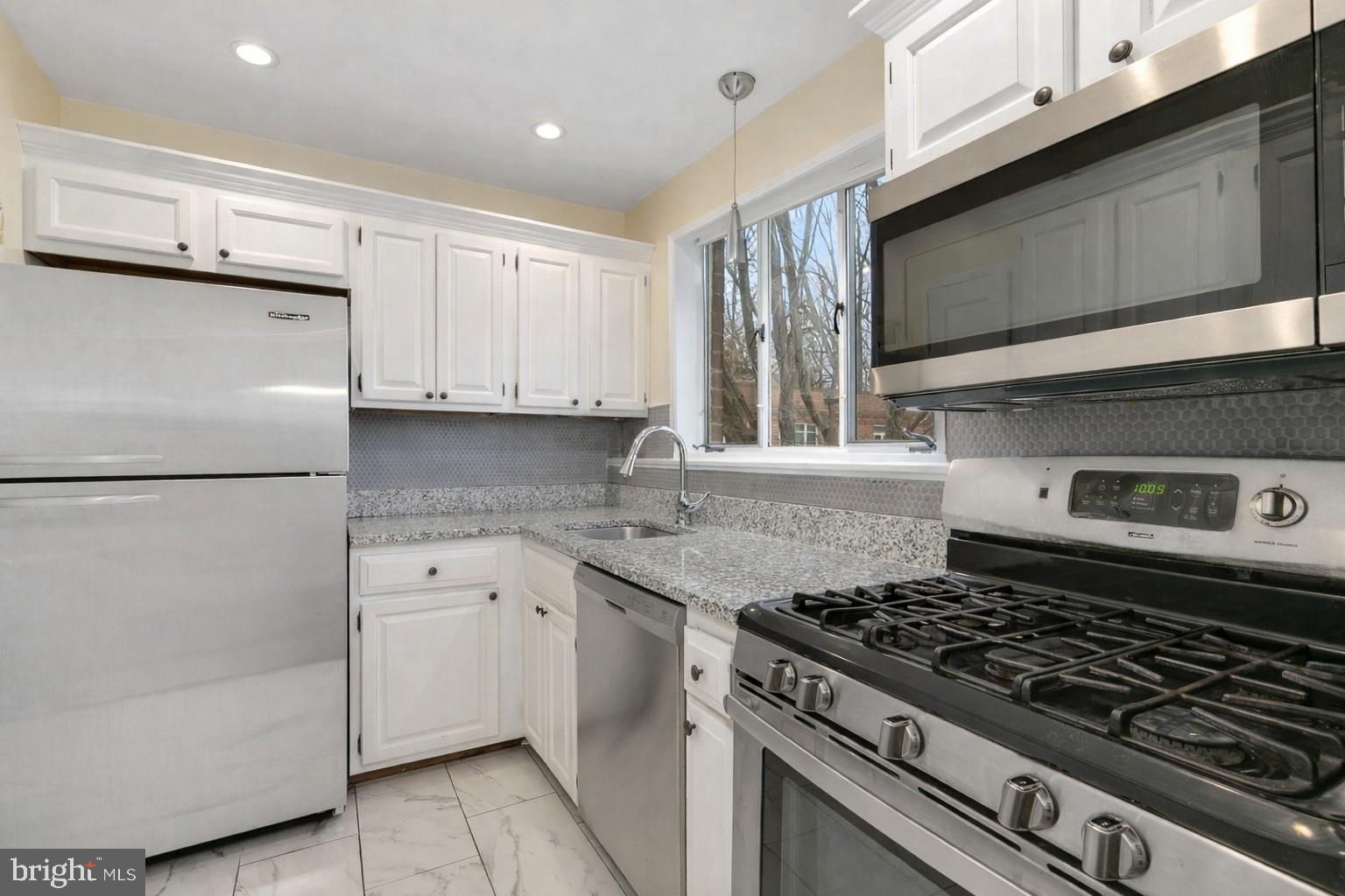 PARKSIDE CONDOMINIUMS - Residential