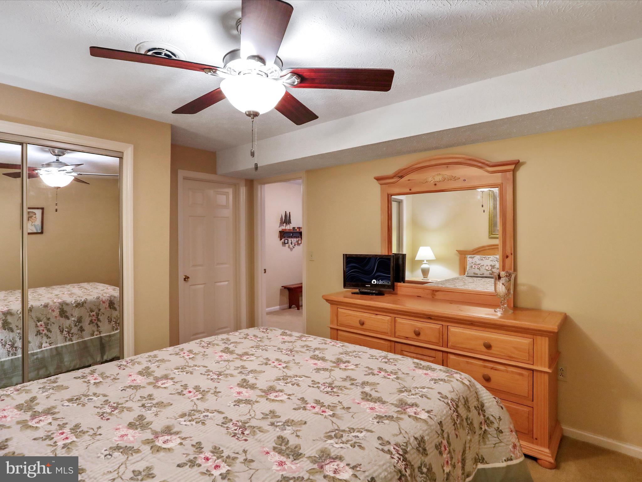 HAWTHORNE HEIGHTS - Residential