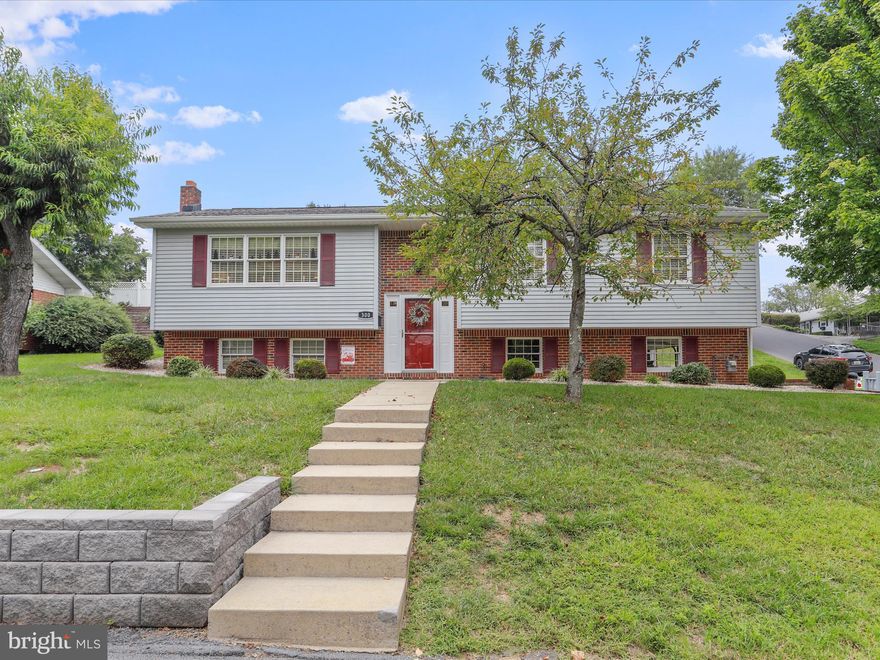 When words don't do a property justice, you just have to see it for yourself!  Perched overlooking the city of Keyser sits this incredible 3 (or 4!) bedroom split foyer with a finished basement, over sized 2 car garage, and a large, level lot.  There's not a single thing left for you to improve here--the kitchen was remodeled, the appliances are upgraded, the floors are immaculate and the space is unbeatable!  This property can also come FULLY FURNISHED!  Like what you see? Come take a look!!
Home Warranty included!