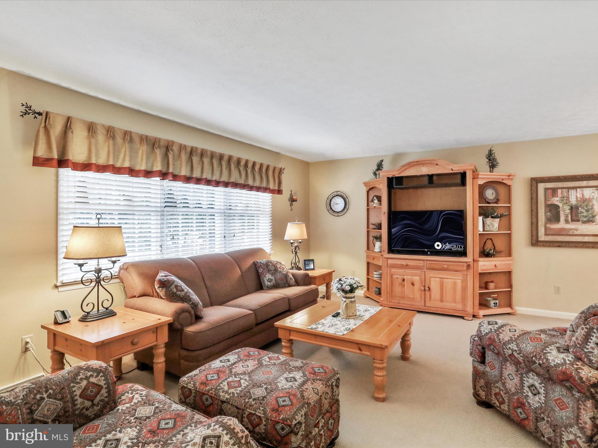 HAWTHORNE HEIGHTS - Residential