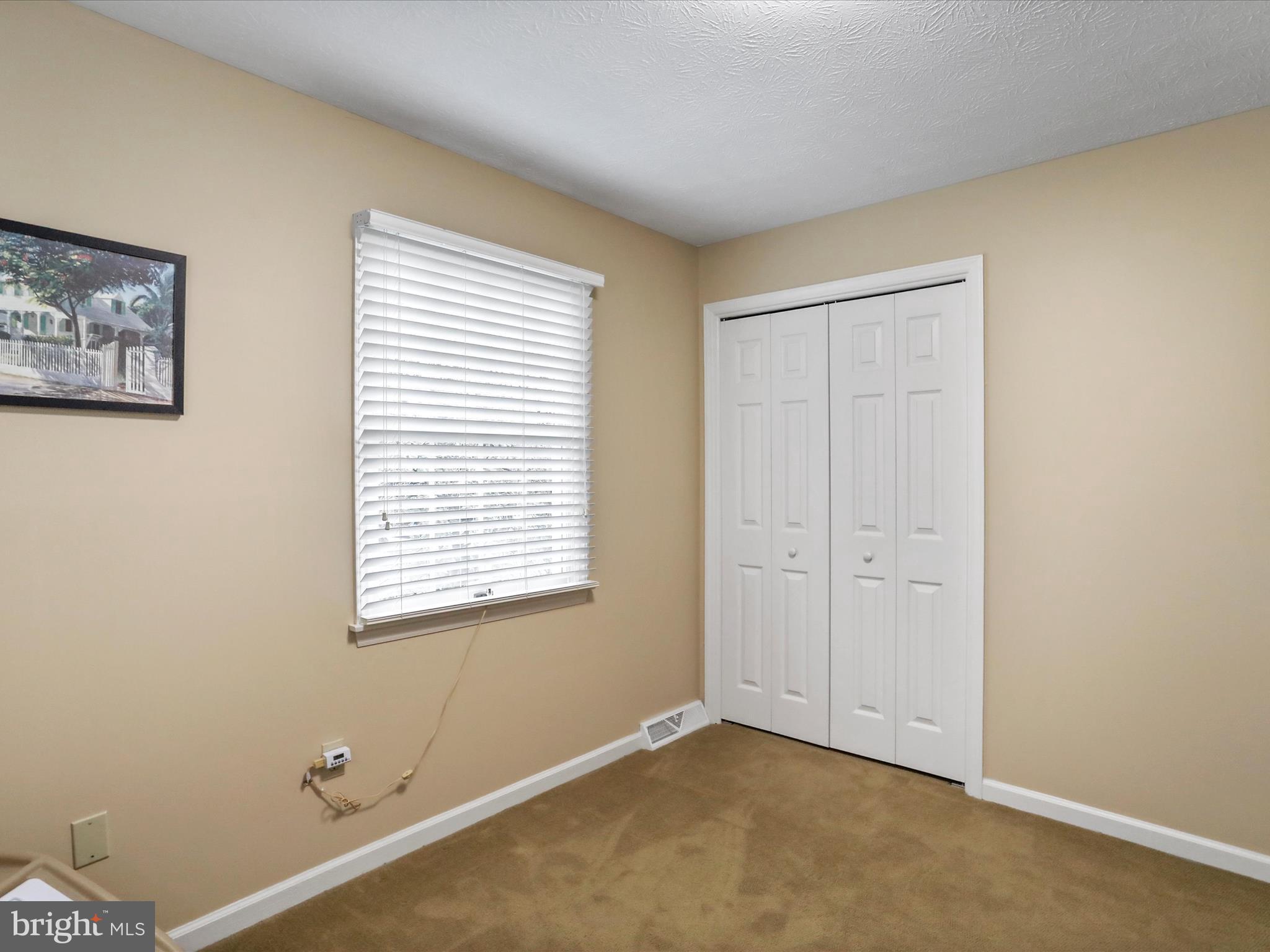 HAWTHORNE HEIGHTS - Residential