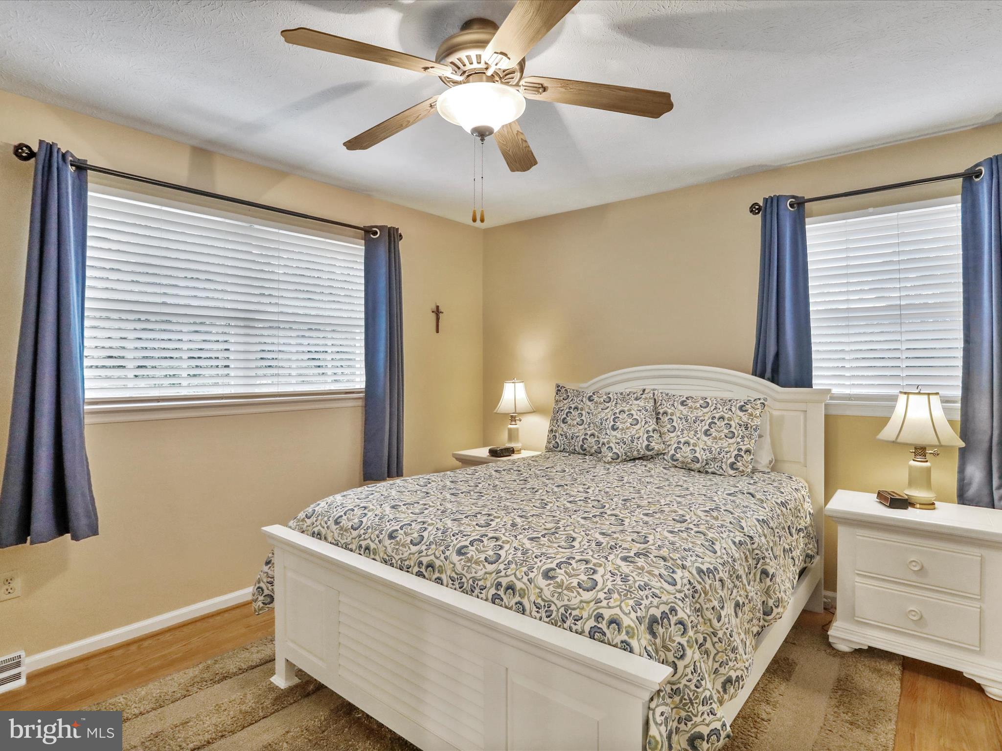 HAWTHORNE HEIGHTS - Residential