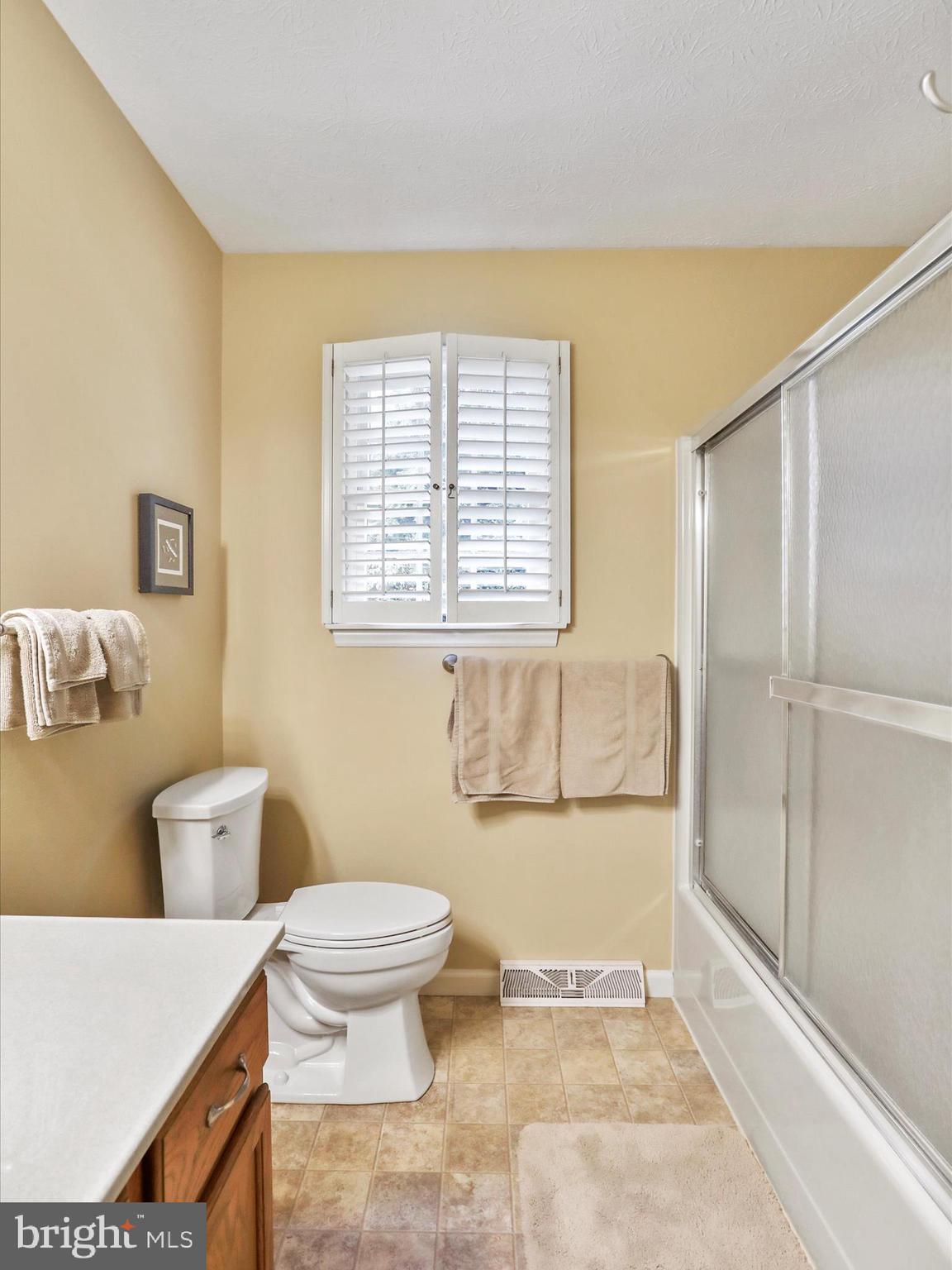 HAWTHORNE HEIGHTS - Residential