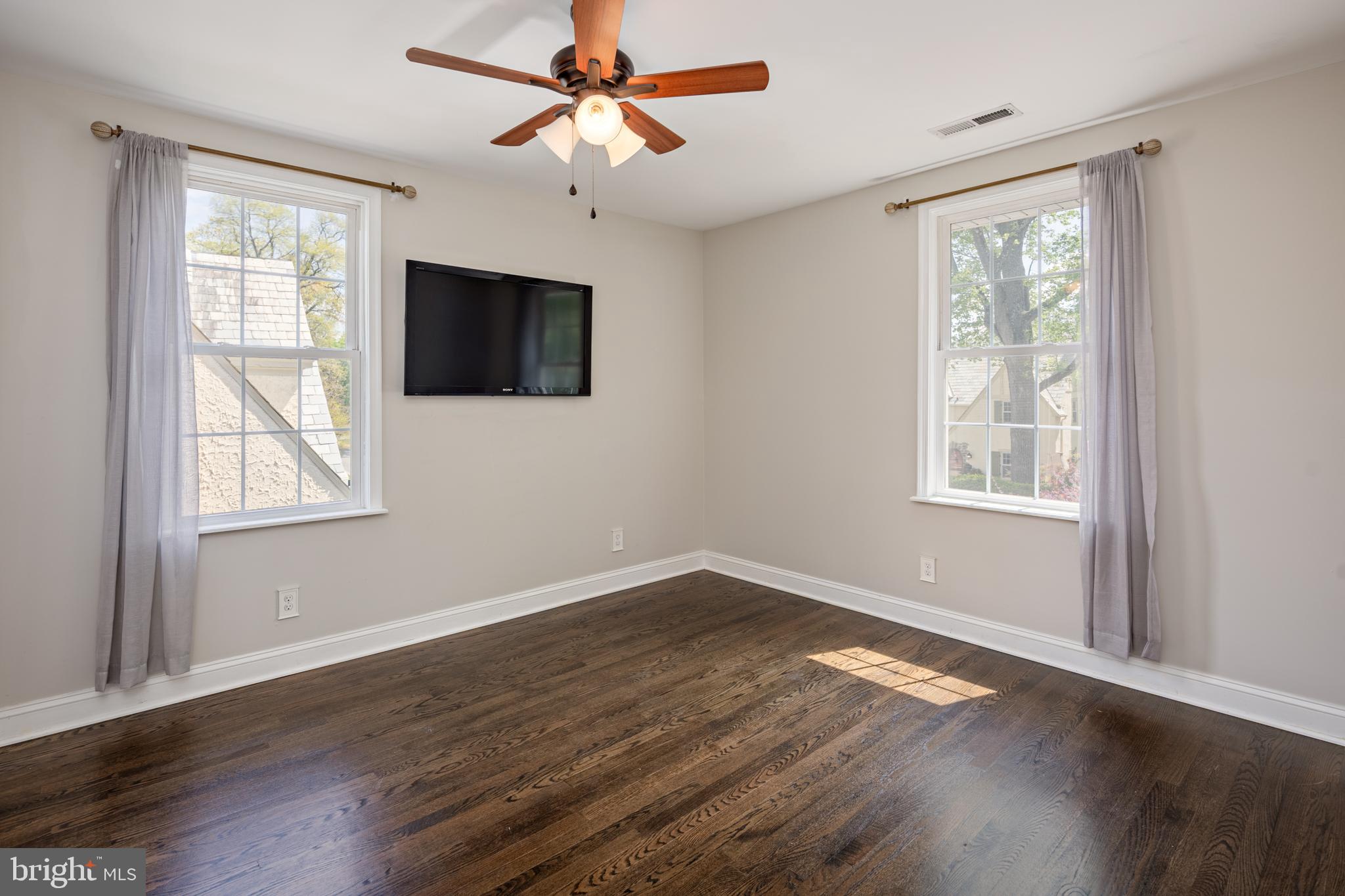 STONELEIGH - Residential