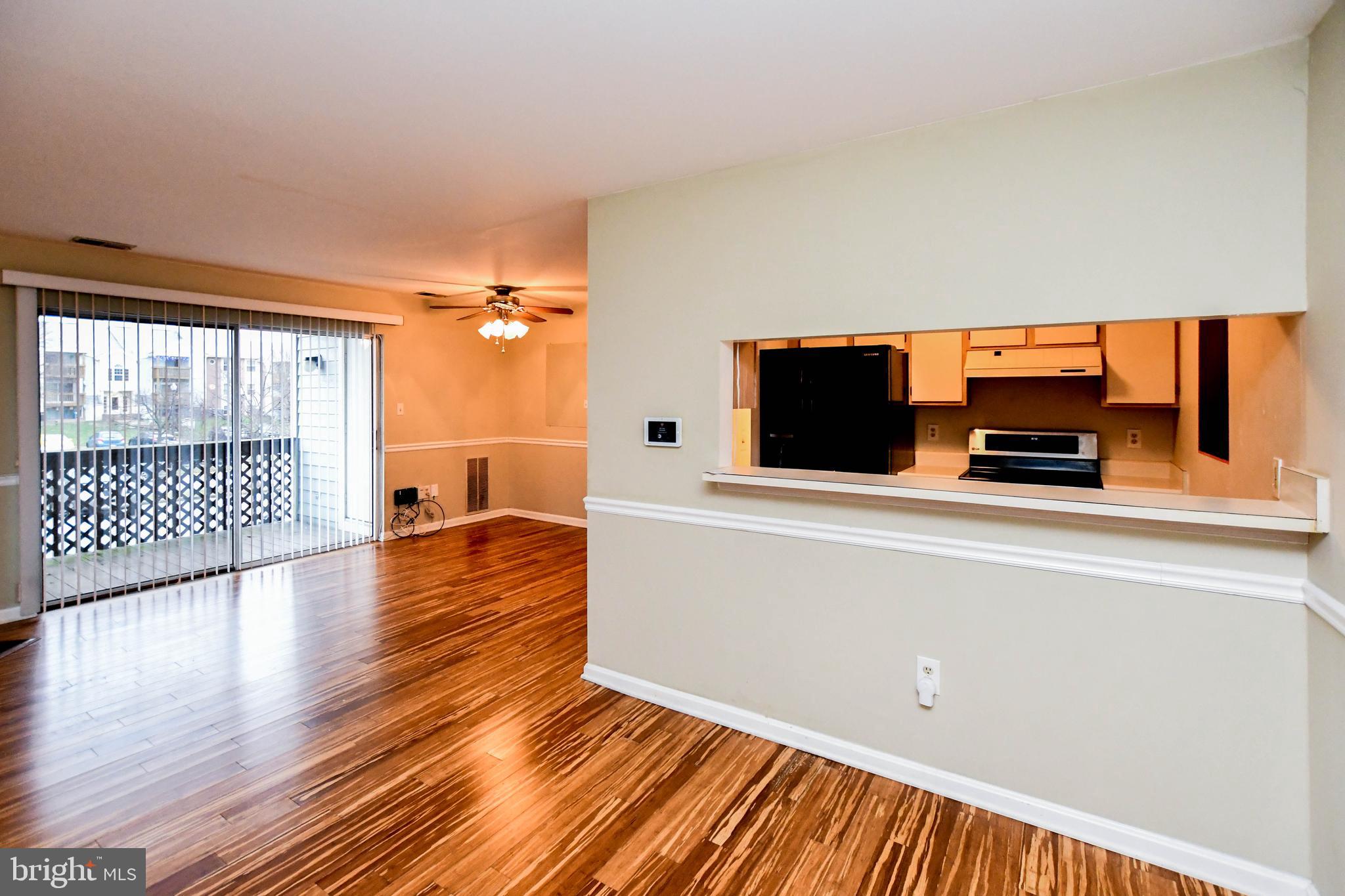 CROMWELL FOUNTAIN - Residential