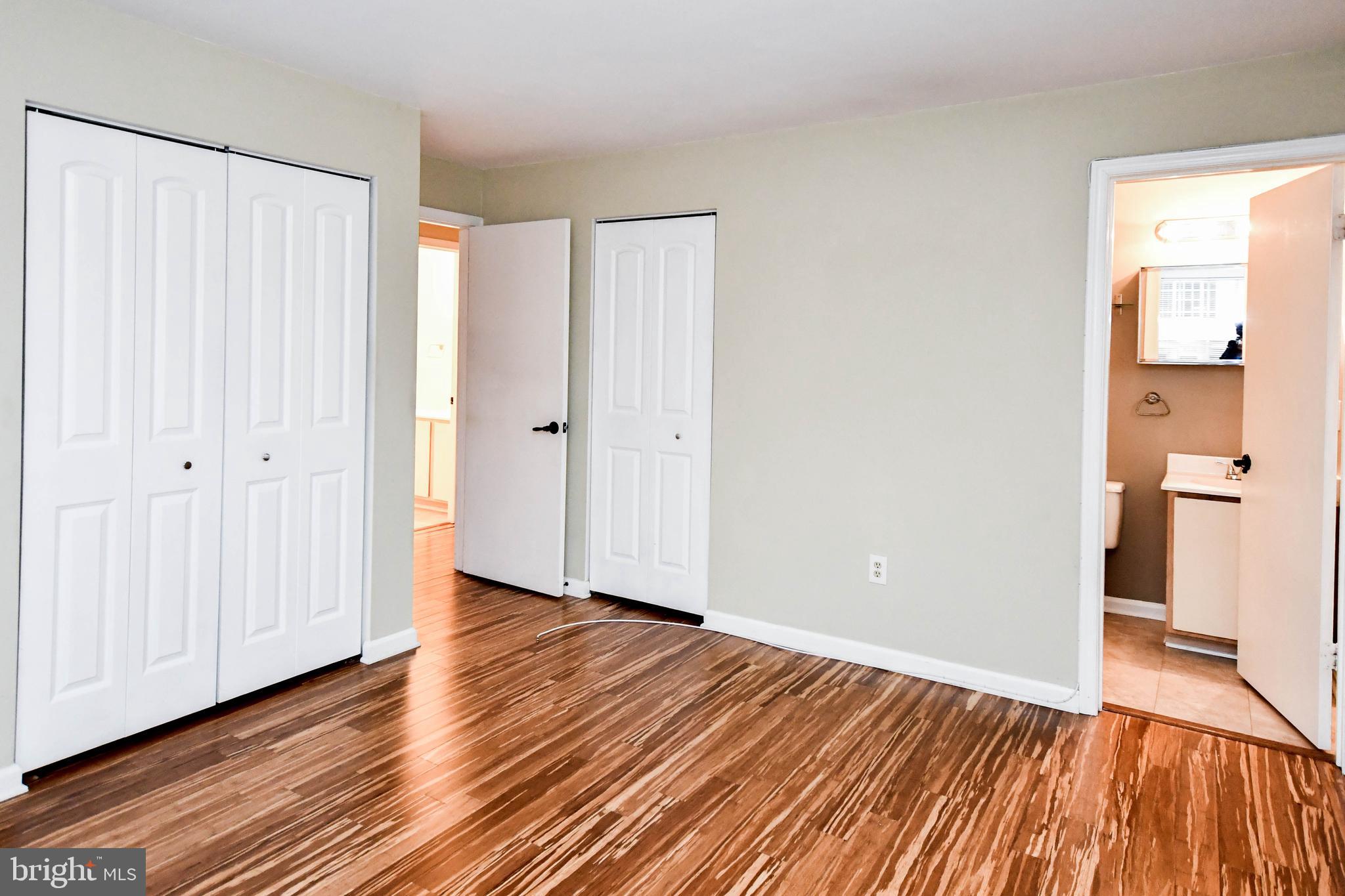 CROMWELL FOUNTAIN - Residential