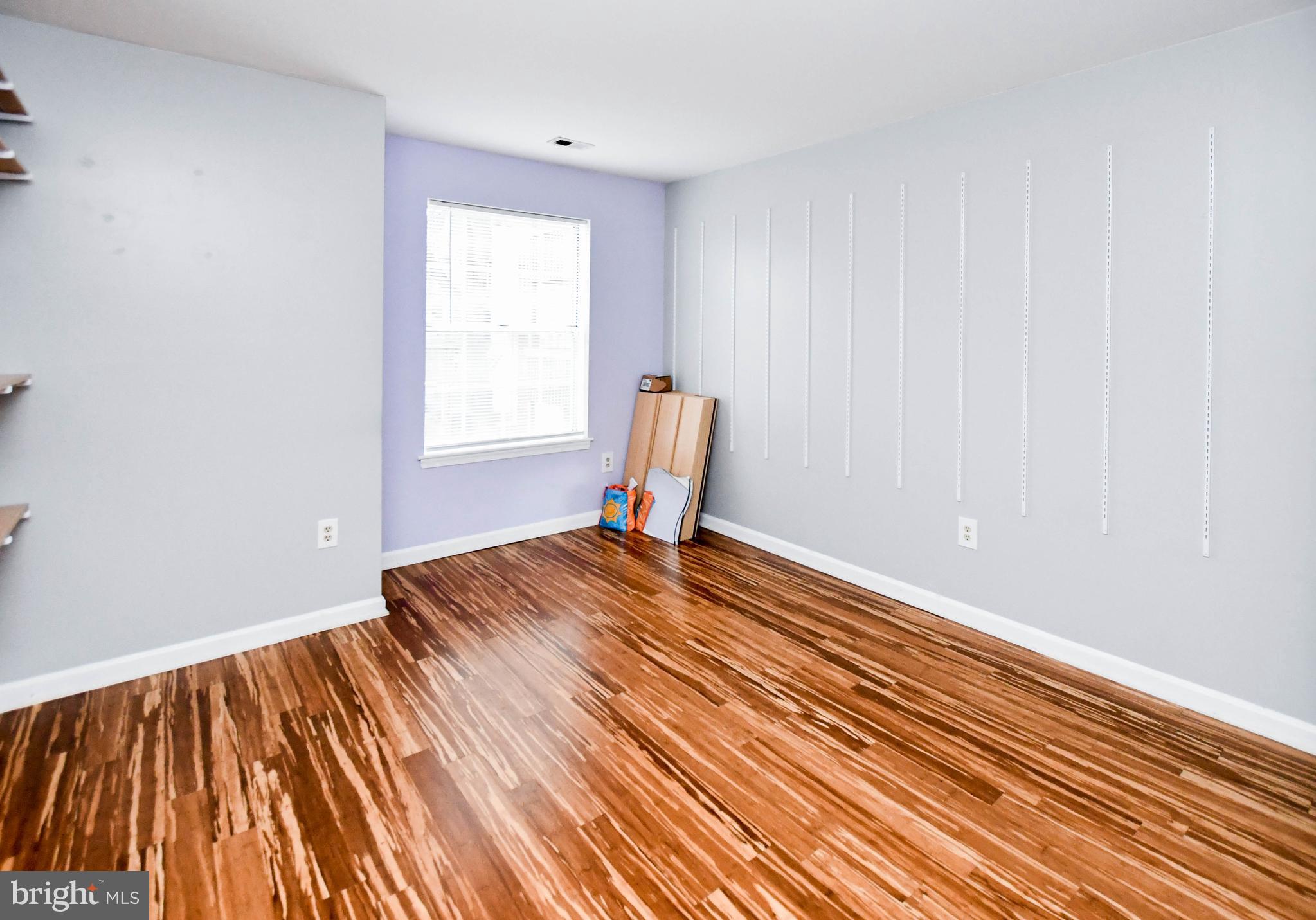 CROMWELL FOUNTAIN - Residential