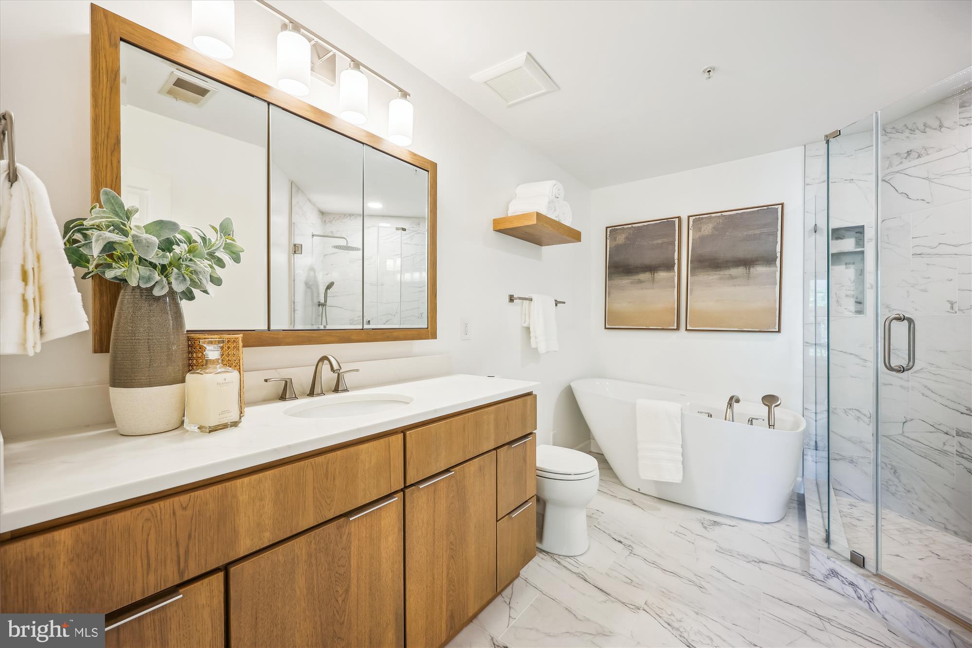 LAKELANDS - Residential