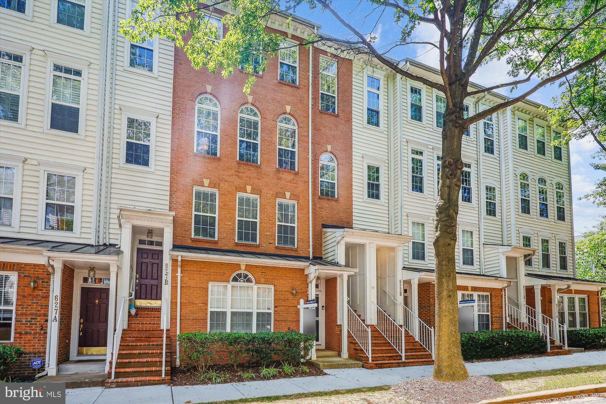 LAKELANDS - Residential