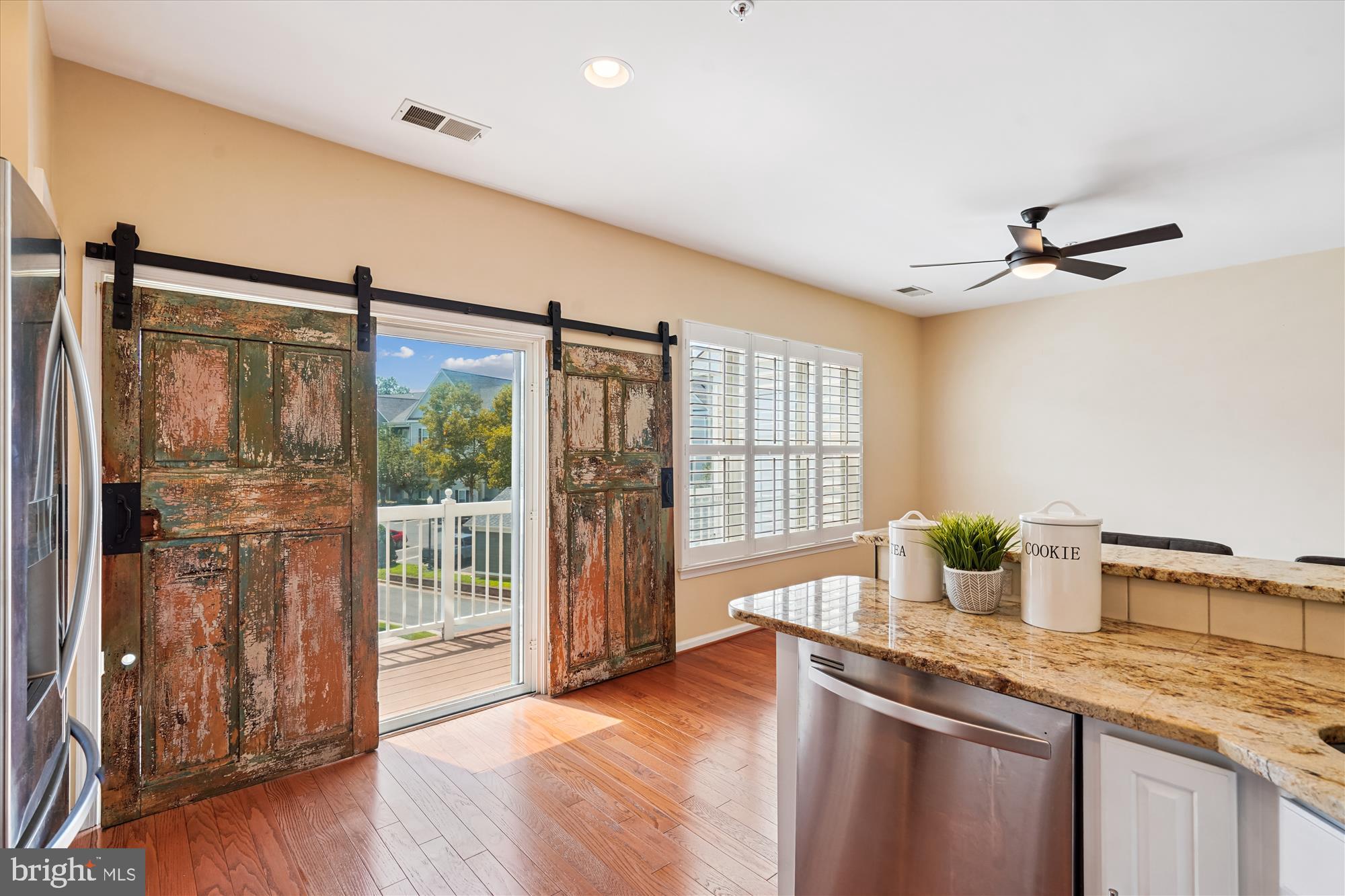 LAKELANDS - Residential