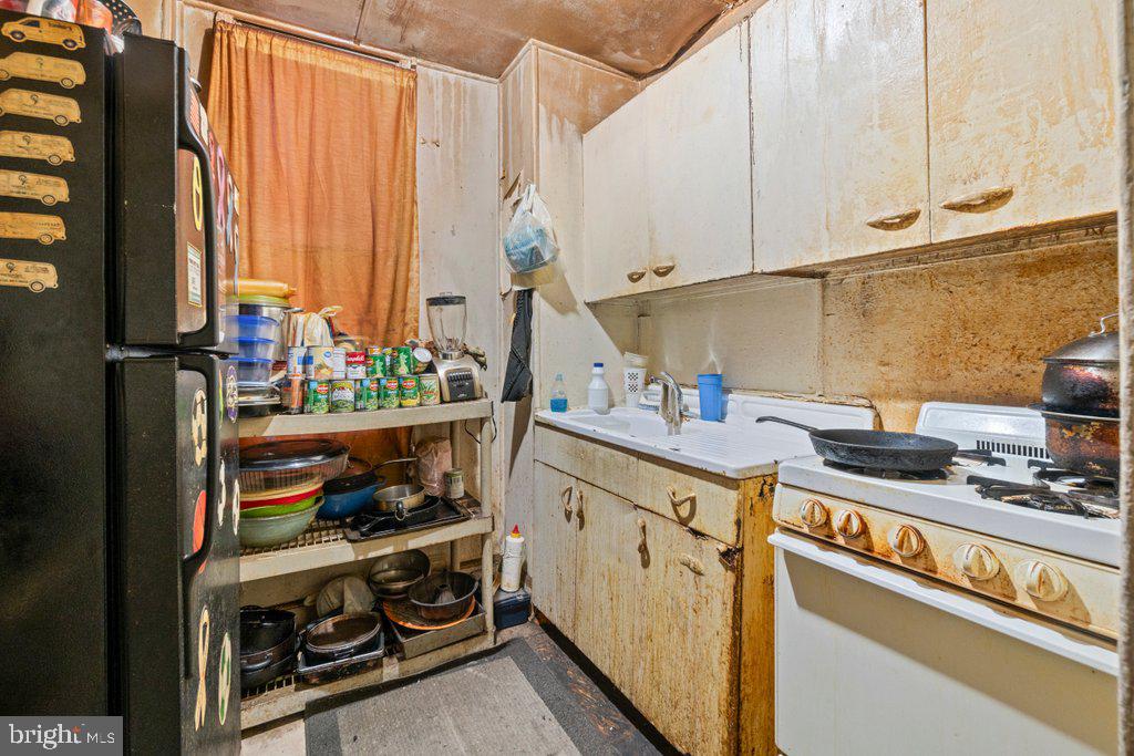 BARCLAY - Residential Income