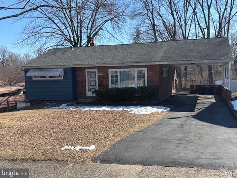 2213 S LEE LANE ASTON PA 19014