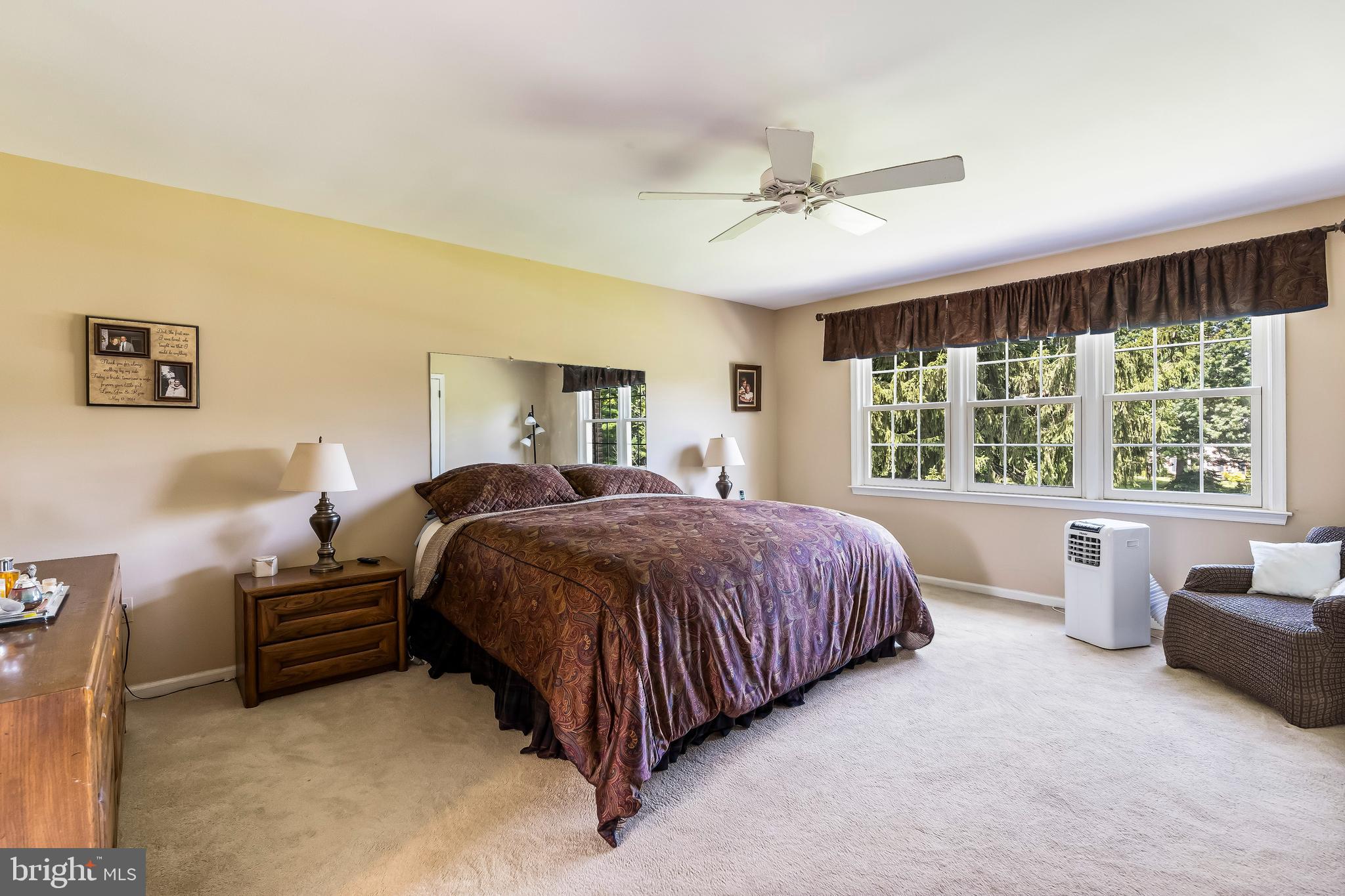 SHADOW OAK - Residential