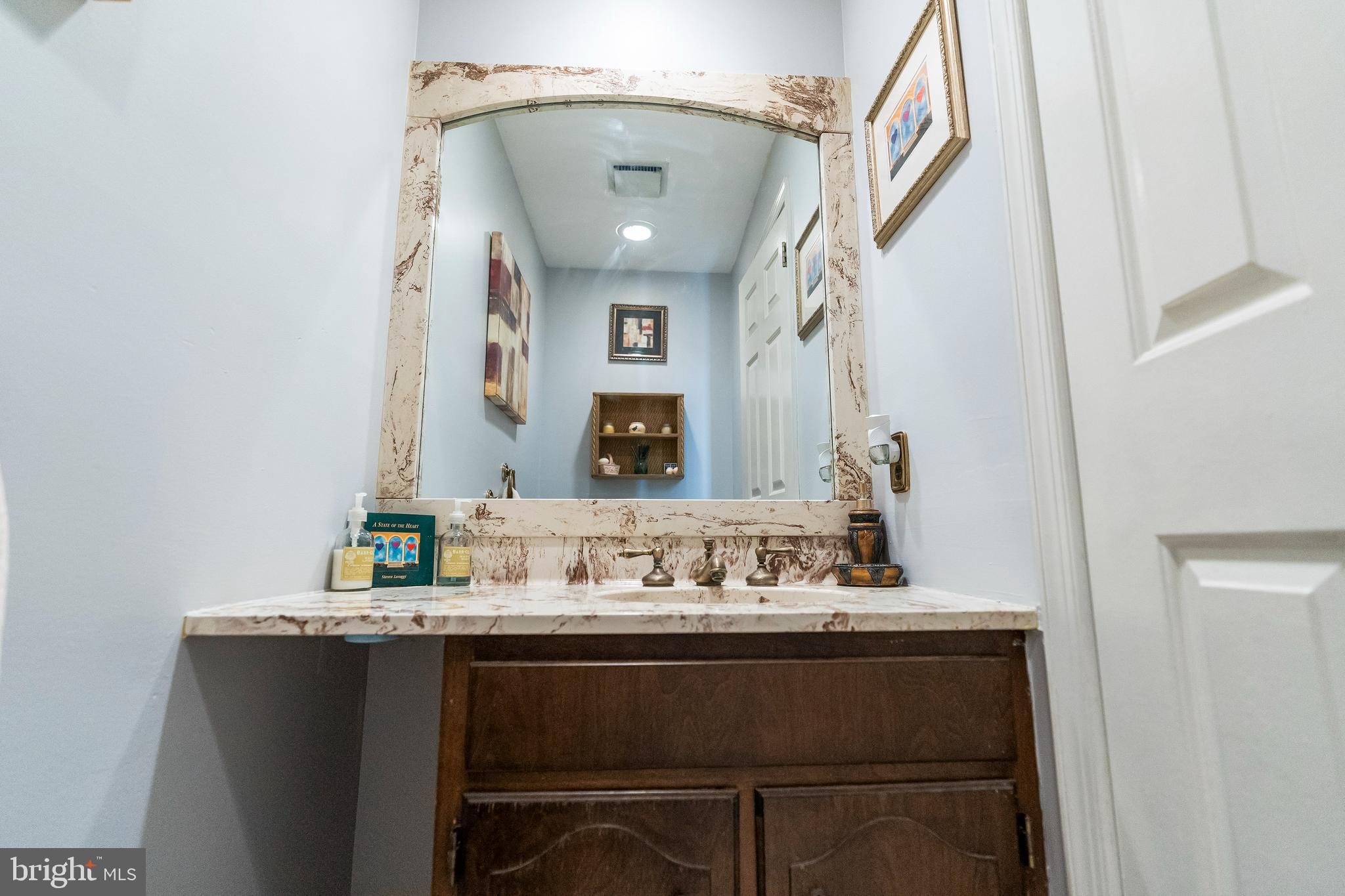 SHADOW OAK - Residential