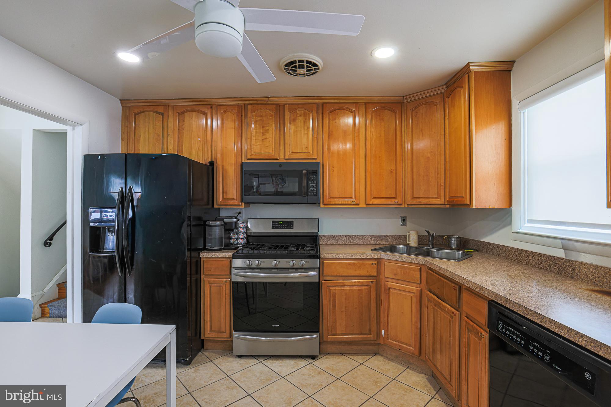 MEADOWOOD - Residential