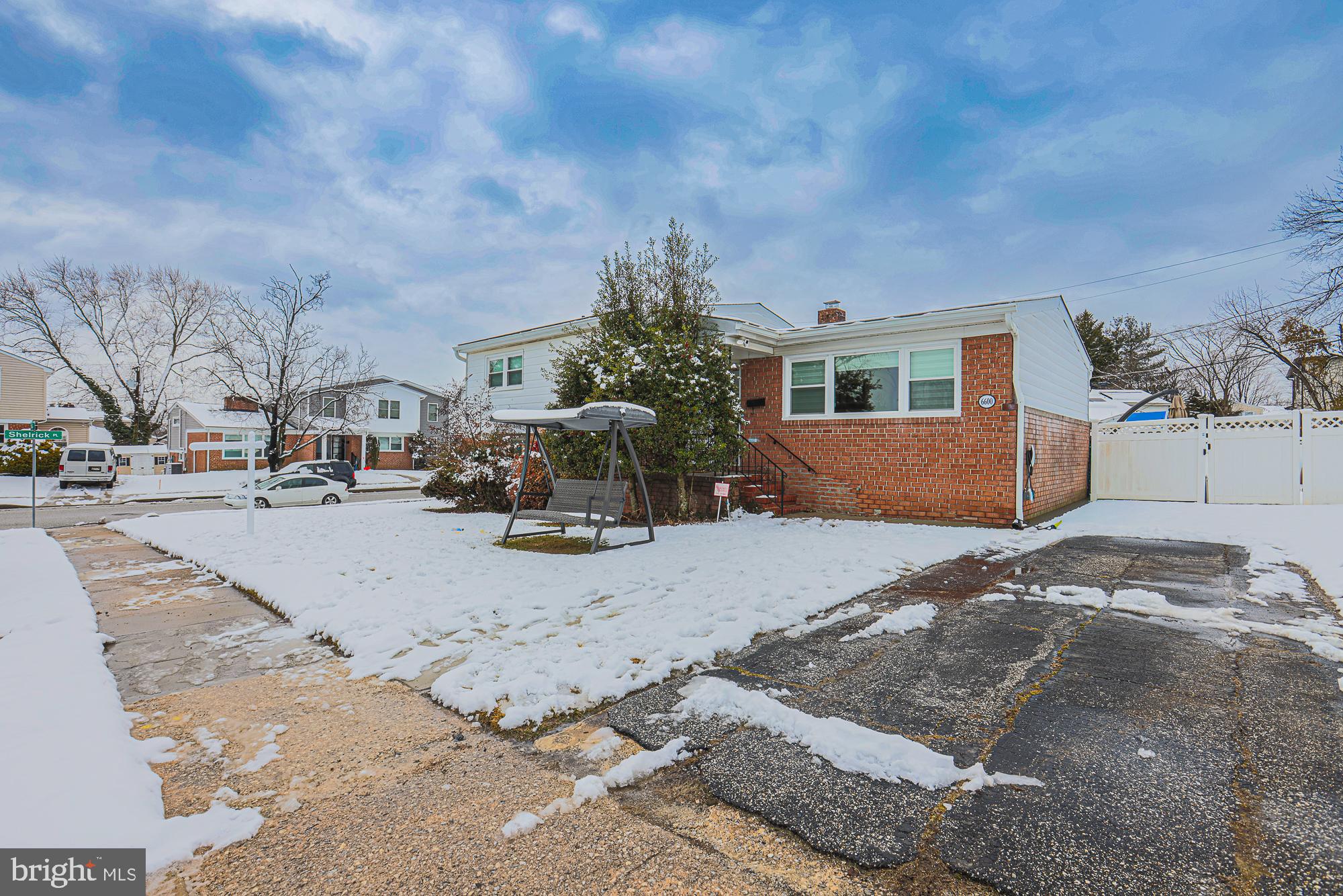 MEADOWOOD - Residential