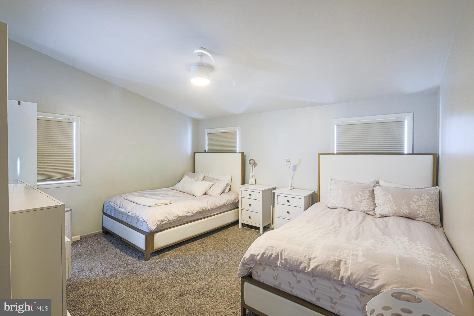 MEADOWOOD - Residential