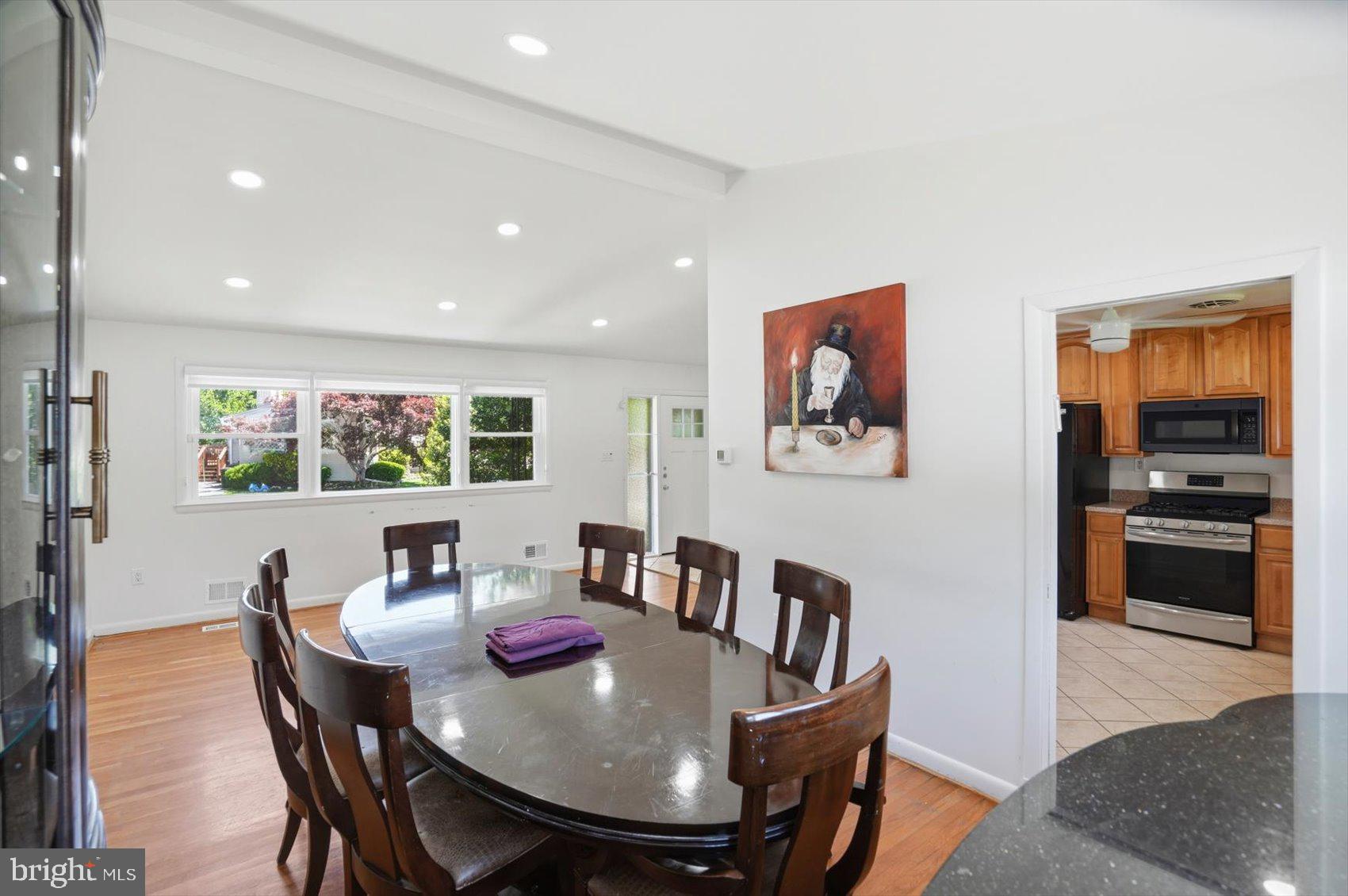 MEADOWOOD - Residential