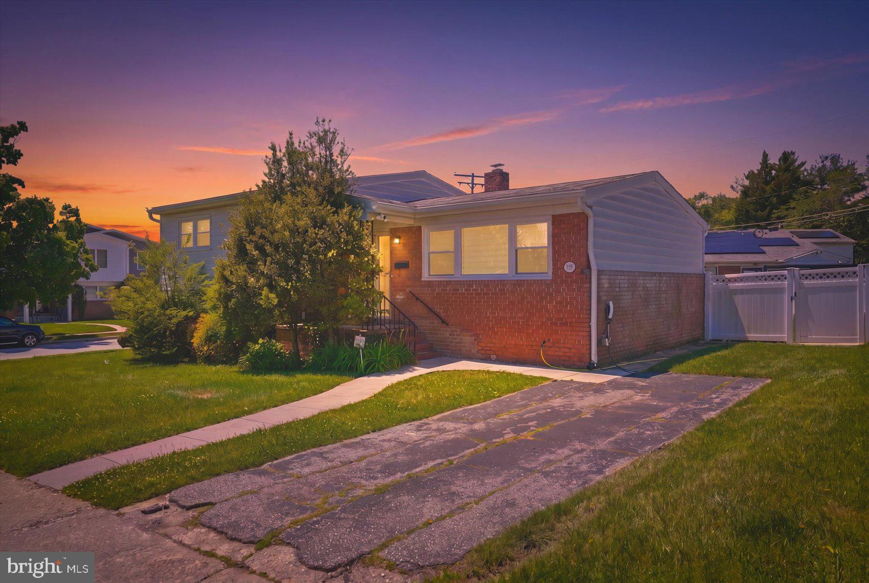 MEADOWOOD - Residential