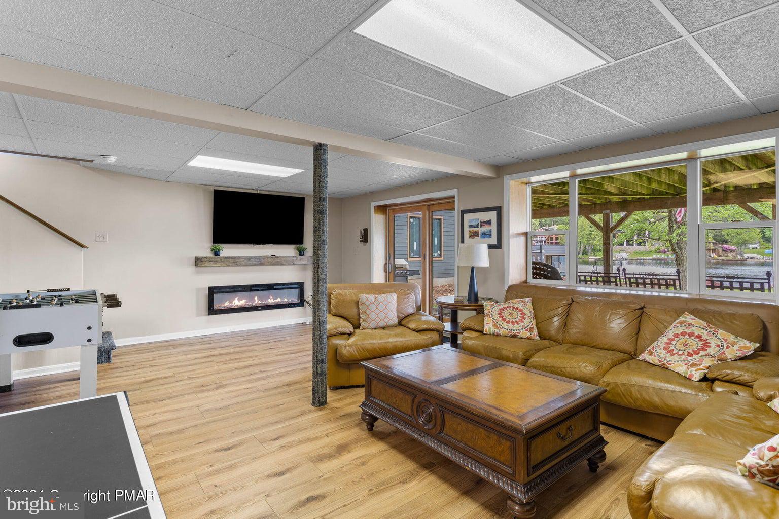 LAKE HARMONY - Residential