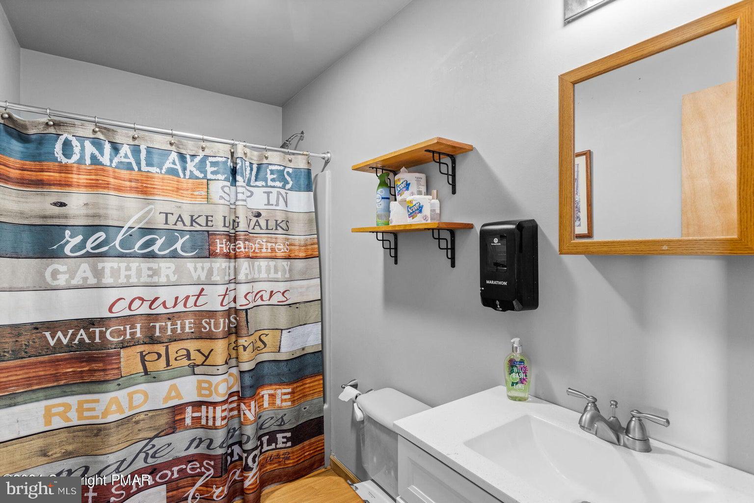 LAKE HARMONY - Residential