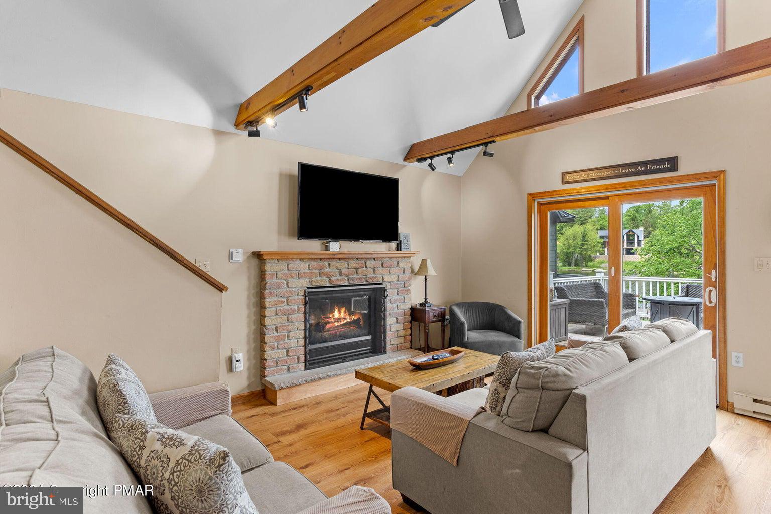 LAKE HARMONY - Residential