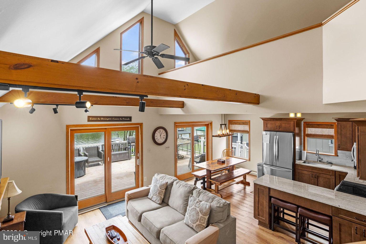 LAKE HARMONY - Residential