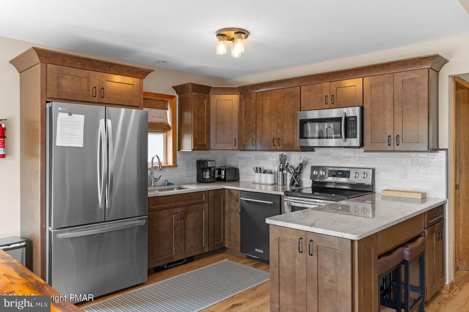 LAKE HARMONY - Residential